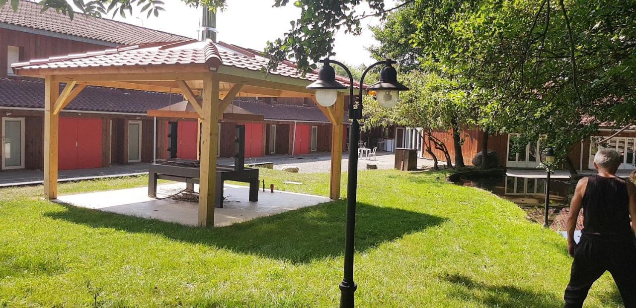Hotel Eco Logis Espace Bellevue Séméac Zewnętrze zdjęcie